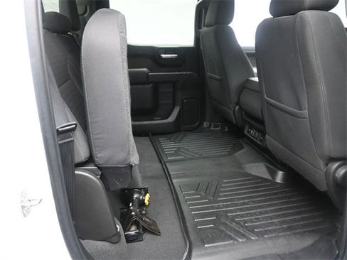 Used 2021 Chevrolet Silverado 1500 LT image 24