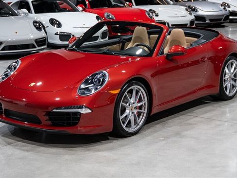 Used 2014 Porsche 911 Carrera S RWD image 3