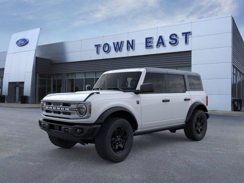 New 2025 Ford Bronco Big Bend w/ Black Diamond Package AWD/4WD image 1