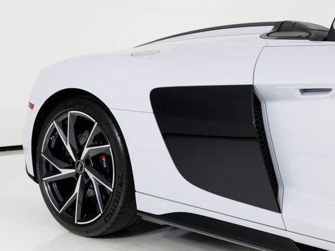 Used 2022 Audi R8 V10 performance w/ Premium Package RWD image 64