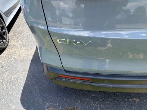 Used 2024 Honda CR-V EX-L image 4