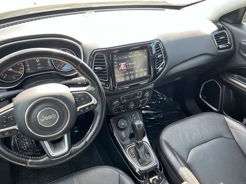 Used 2021 Jeep Compass Limited w/ Sun and Sound Group AWD/4WD image 17