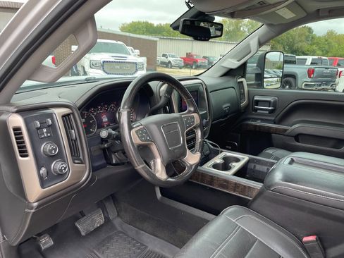 Used 2015 GMC Sierra 3500 Denali w/ Duramax Plus Package image 20