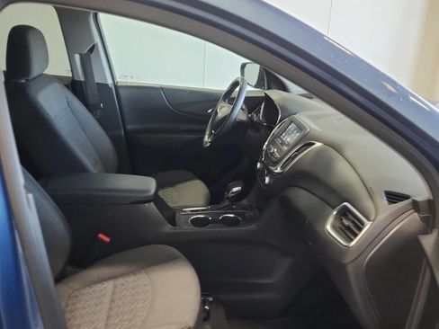 Used 2024 Chevrolet Equinox LT AWD/4WD image 11