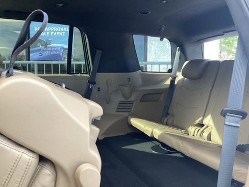 Used 2018 Cadillac Escalade Platinum image 15