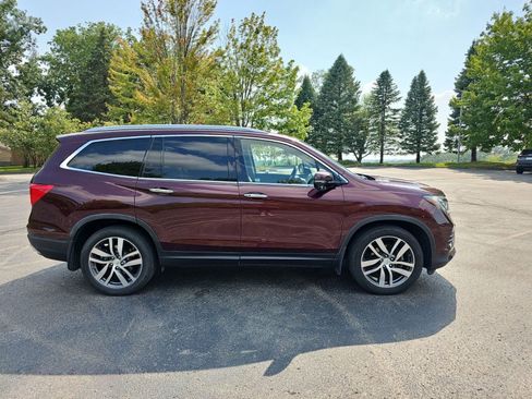 Used 2016 Honda Pilot Touring image 7