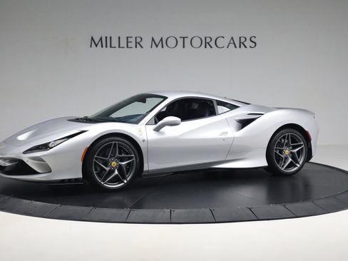 Certified 2022 Ferrari F8 Tributo image 3