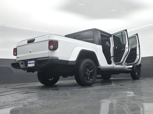 Used 2021 Jeep Gladiator Sport AWD/4WD image 72