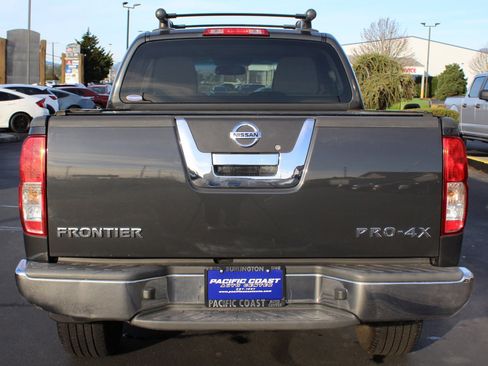 Used 2012 Nissan Frontier PRO-4X image 5