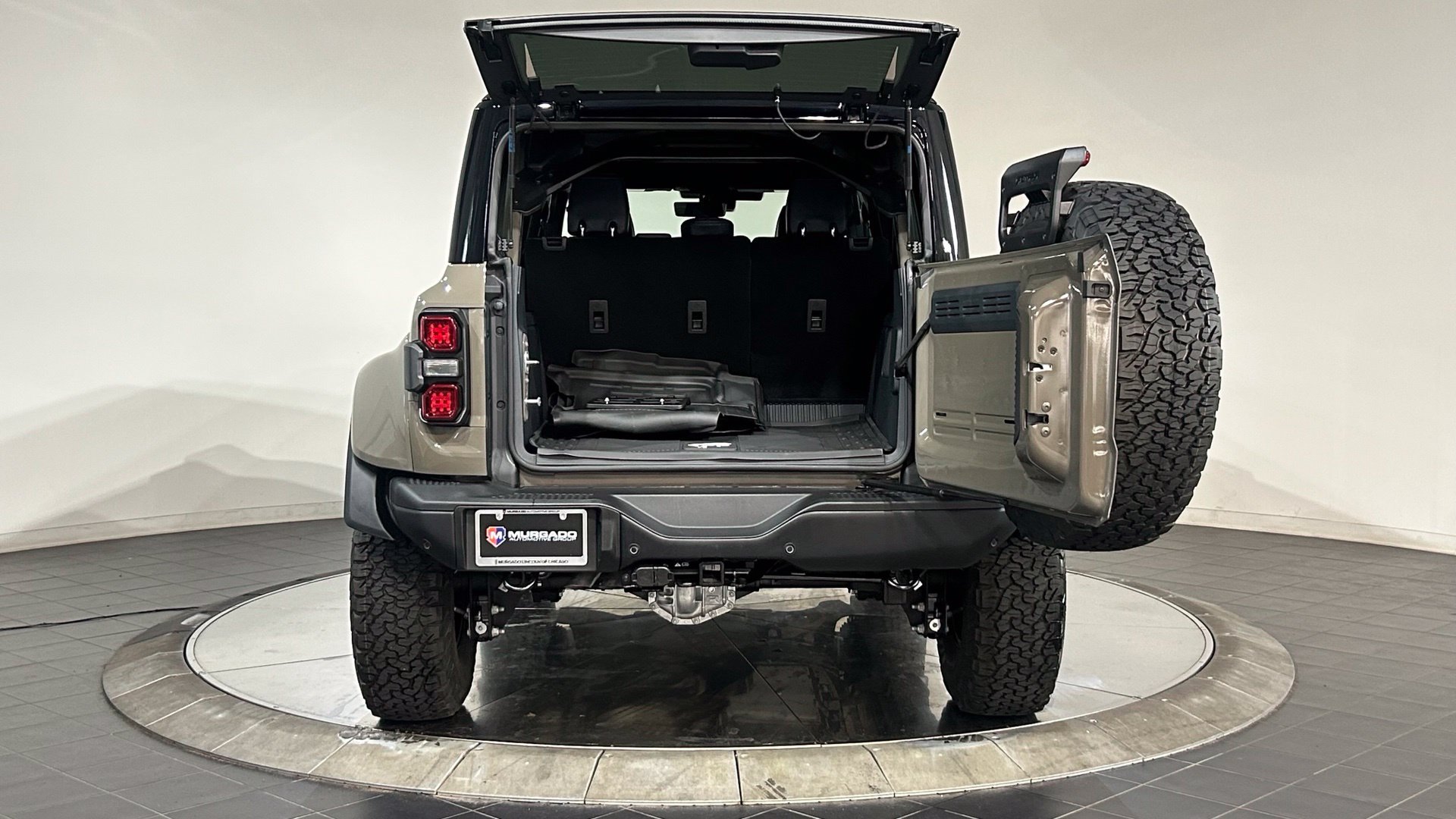 New 2026 Ford Bronco Raptor w/ Interior Carbon Fiber Pack AWD/4WD image 37