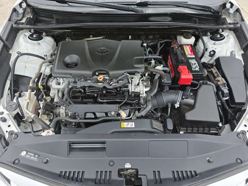 Used 2019 Toyota Camry XLE FWD image 38