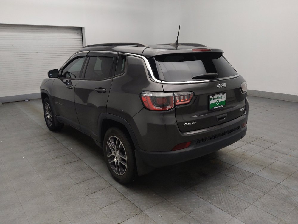 Used 2018 Jeep Compass Latitude w/ Popular Equipment Group AWD/4WD image 5