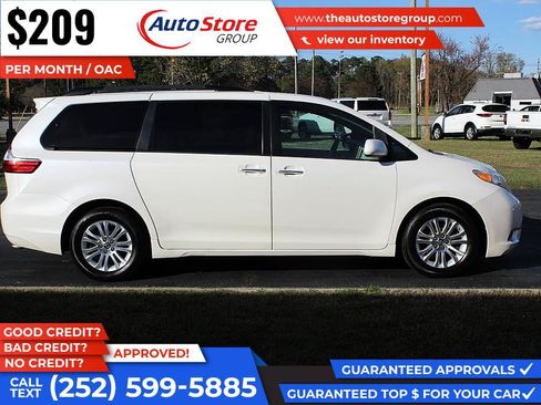 Used 2016 Toyota Sienna XLE FWD image 5