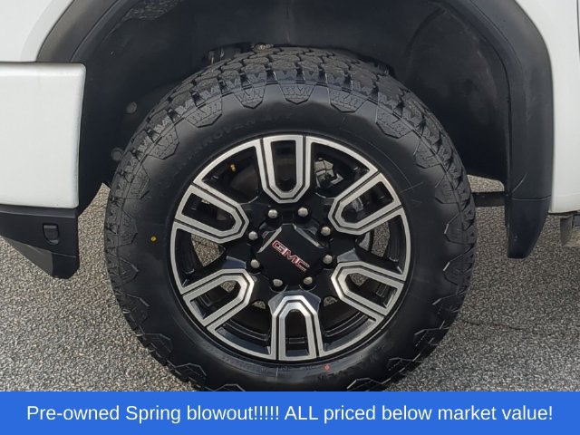 Used 2022 GMC Sierra 2500 AT4 w/ AT4 Premium Plus Package AWD/4WD image 18