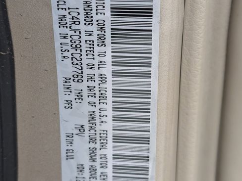 Used 2015 Jeep Grand Cherokee Overland image 24