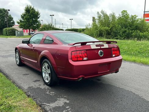 Used 2007 Ford Mustang GT RWD image 7