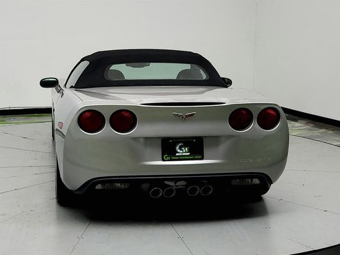 Used 2007 Chevrolet Corvette Convertible w/ Preferred Equipment Group RWD image 6