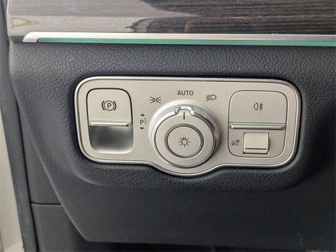 Used 2022 Mercedes-Benz GLS 450 4MATIC image 15