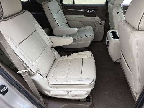 Used 2024 GMC Yukon Denali image 28