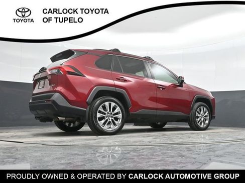 Used 2019 Toyota RAV4 XLE Premium image 40