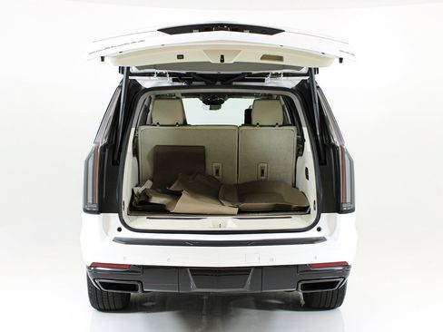 Used 2025 Cadillac Escalade ESV Sport Platinum RWD image 53