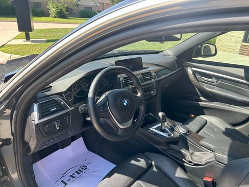 Used 2017 BMW 330e image 16