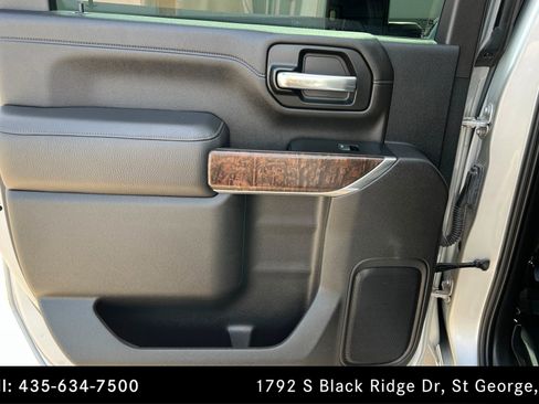 Used 2020 GMC Sierra 3500 Denali w/ Denali Ultimate Package image 18