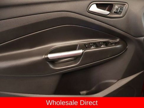 Used 2017 Ford Escape Titanium image 9