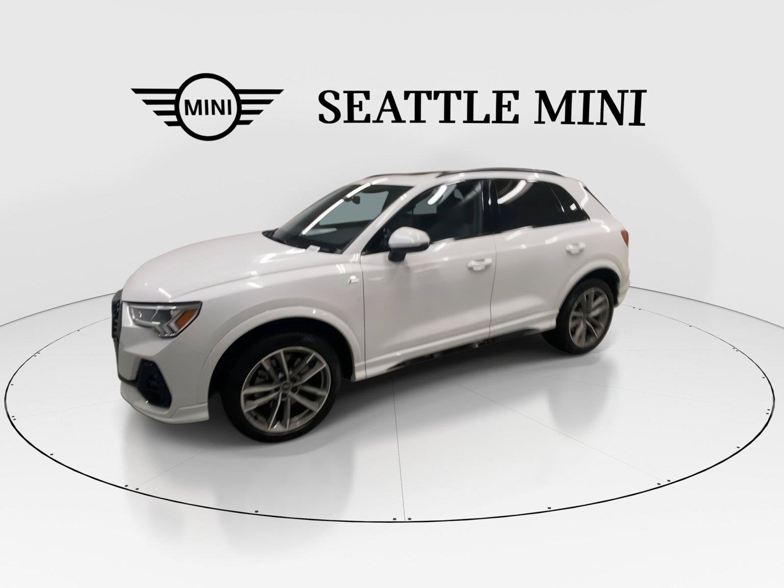 Used 2024 Audi Q3 2.0T Premium AWD/4WD image 5
