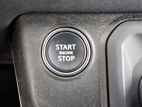 Used 2023 Land Rover Defender 110 S AWD/4WD image 29