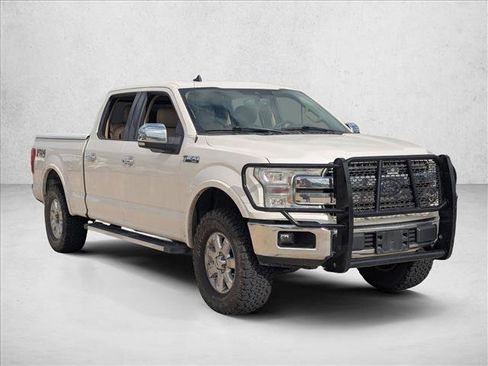 Used 2019 Ford F150 Lariat w/ Equipment Group 502A Luxury image 3