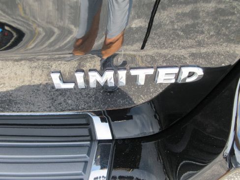 Used 2021 Jeep Grand Cherokee Limited w/ Trailer Tow Group IV AWD/4WD image 10