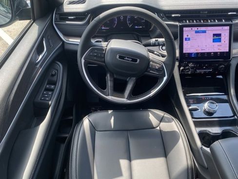 New 2025 Jeep Grand Cherokee L Limited w/ Trailer Tow Package image 40