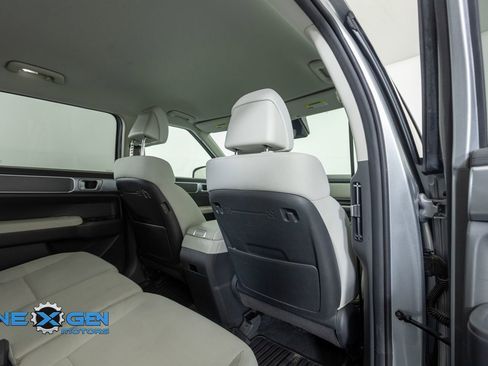 Used 2024 Hyundai Santa Fe SE AWD/4WD image 35