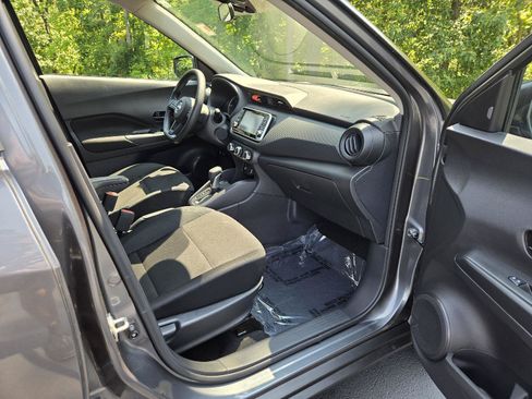 Used 2025 Nissan Kicks Play S FWD image 20