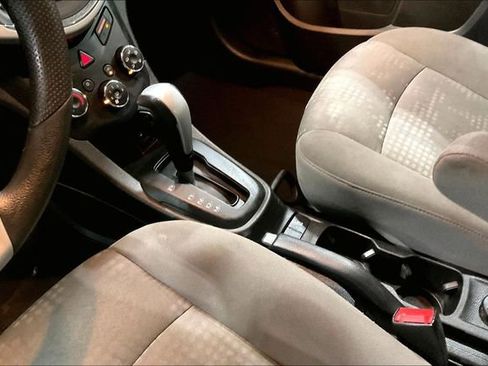 Used 2020 Chevrolet Sonic LT image 15