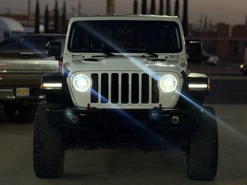 Used 2021 Jeep Gladiator Rubicon image 4