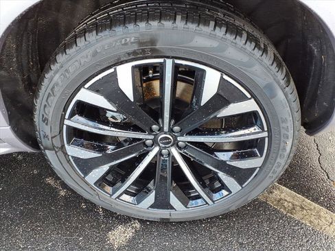 New 2026 Volvo XC90 B6 Ultra w/ Protection Package Premier AWD/4WD image 7