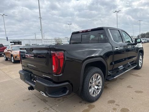 New 2026 GMC Sierra 1500 Denali w/ Technology Package AWD/4WD image 3