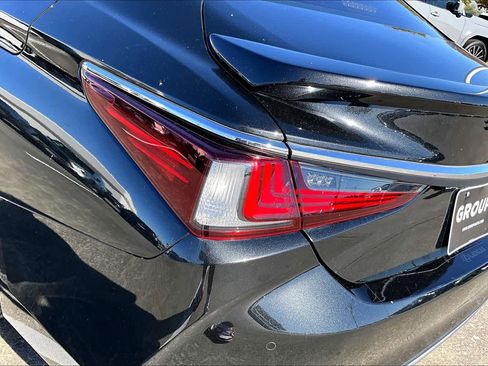 Used 2022 Lexus ES 250 w/ Premium Package image 25
