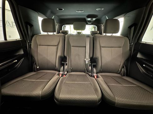 Used 2019 Ford Expedition Max XLT AWD/4WD image 37