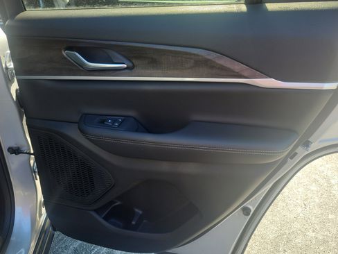 New 2026 Jeep Grand Cherokee Altitude image 31