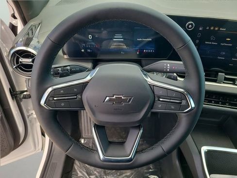 New 2026 Chevrolet Equinox LT image 21