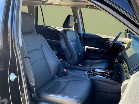 Used 2022 Honda Pilot Elite image 23