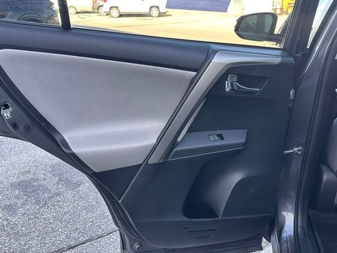 Used 2015 Toyota RAV4 XLE image 15