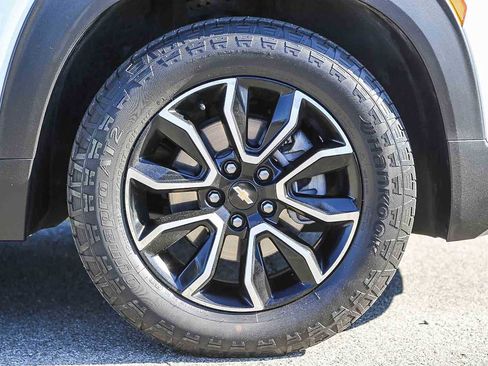 Used 2022 Chevrolet TrailBlazer ACTIV w/ Technology Package image 10