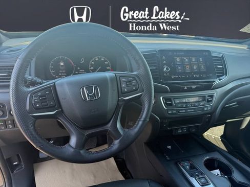 Used 2025 Honda Ridgeline TrailSport image 10