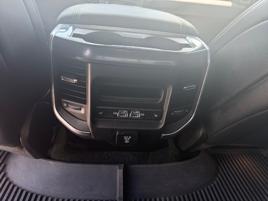 Used 2022 RAM 1500 Laramie AWD/4WD image 17