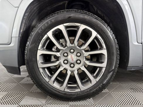 Certified 2023 GMC Acadia Denali image 9