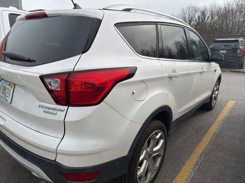 Used 2019 Ford Escape Titanium image 22